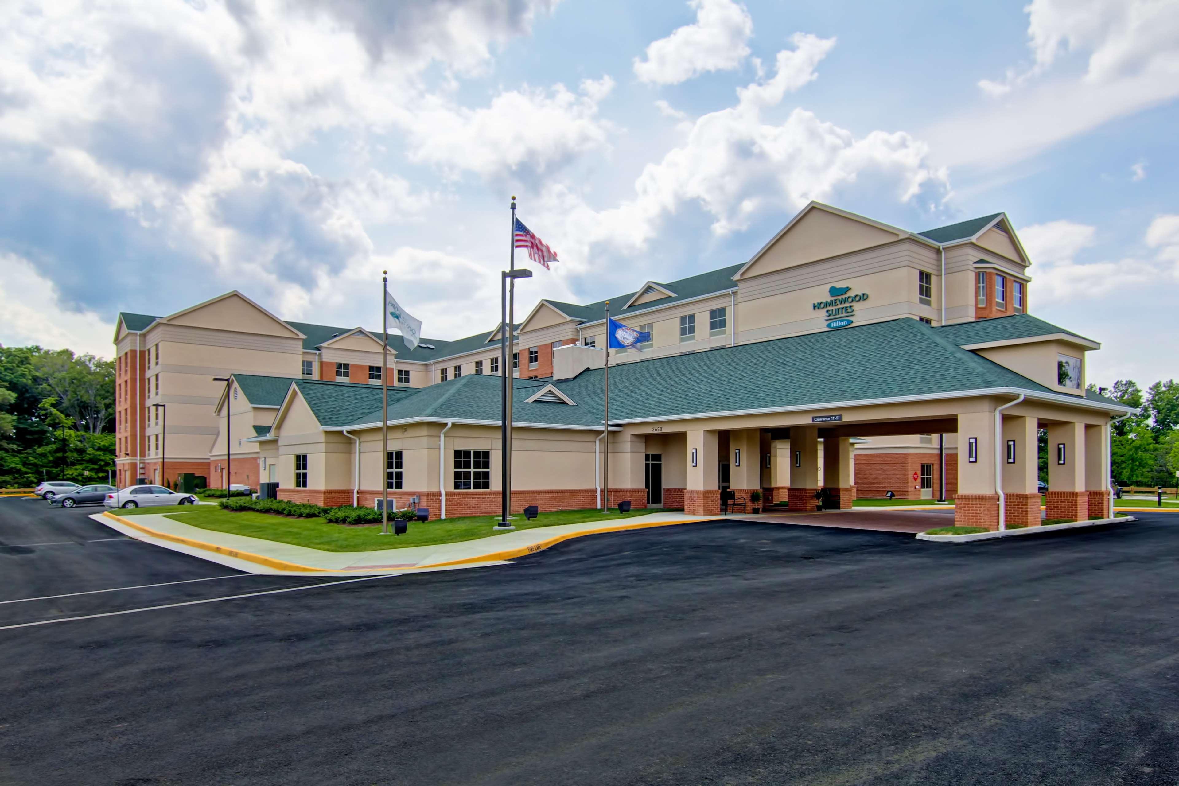 Homewood Suites By Hilton Woodbridge Exterior foto
